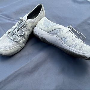 Dansko Beige shoes size 38 women’s New